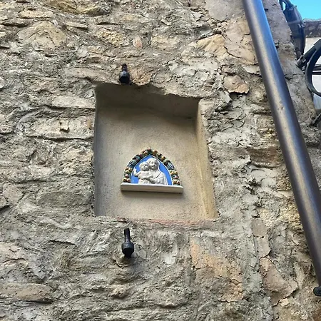 Tia Casa *